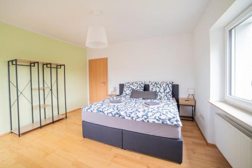 Köstlbach Apart I Ferienwohnung bis 3 & 6 Personen I Nürnberg I Neumarkt I Messe I Natur I Küche I Parken I Waschmaschine I Garten