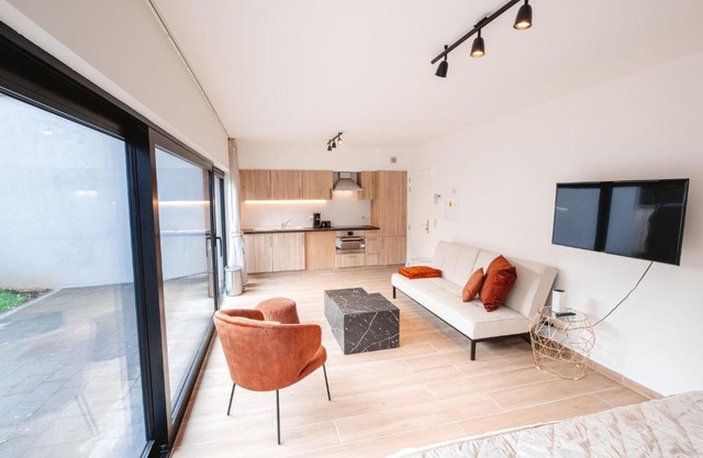 K&Y suites 3 Brussels airport 500m!