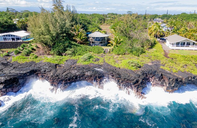 Kahikole: Oceanfront home with stunning, rugged ocean cliff views