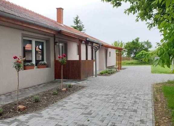 Kajári Apartmanház