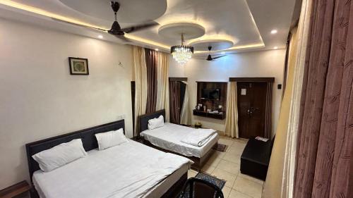Kalash Guest House