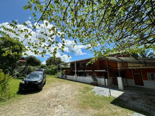 Kampung B&B Homestay