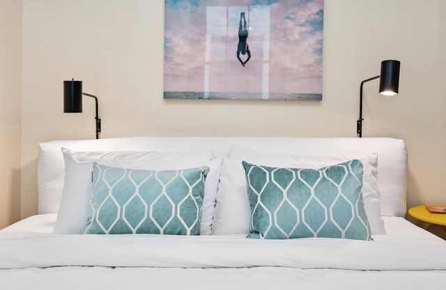 Kasa | Atrium Studio in East Liberty Neighborhood | The Maverick