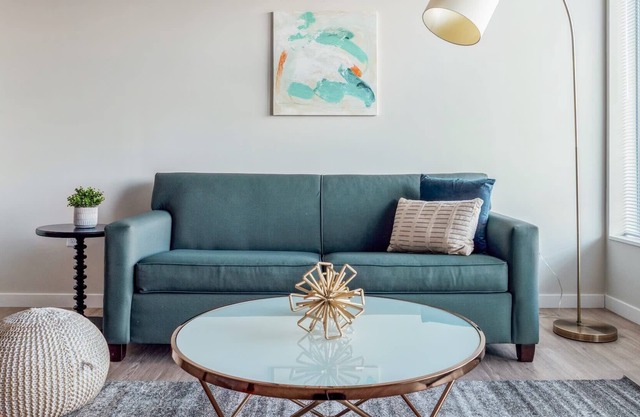 Kasa | Comfy 2 BD + Gym Access | Minneapolis