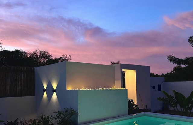Kasa Koh boutique hotel with pool and 5 minutes from the beach.