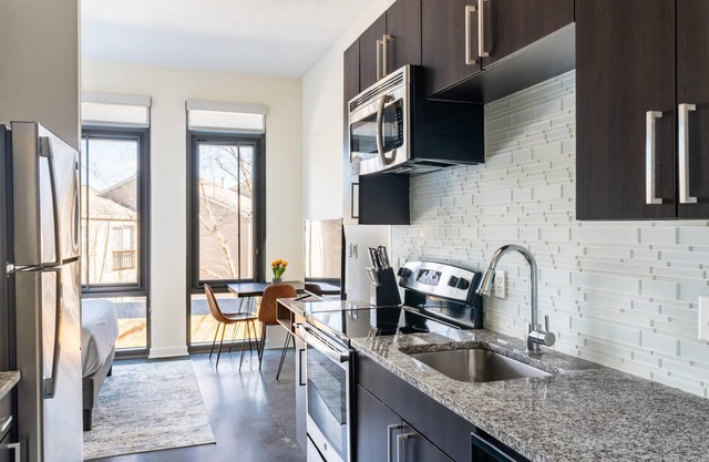 Kasa Welcoming Studio Work Friendly Alexandria
