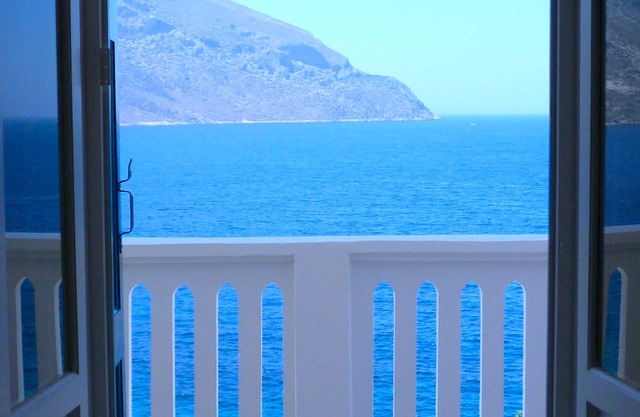 Kastelli Blu - SEA, Spectacular Luxury Waterfront Villa