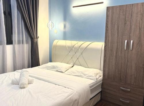 Kavenue Deluxe Room by CSE