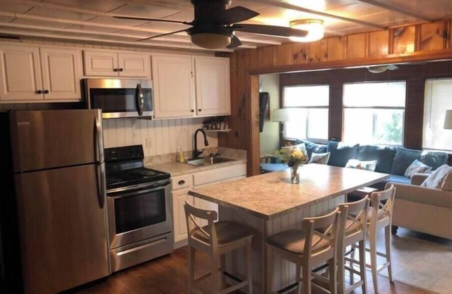 Kelleys Island Cabin Fever/Duplex Unit 1