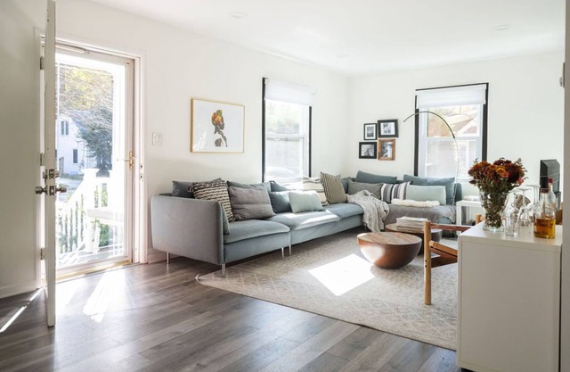 Kensington Home, 3 levels, 4 BR 4 BA, yard, Parking