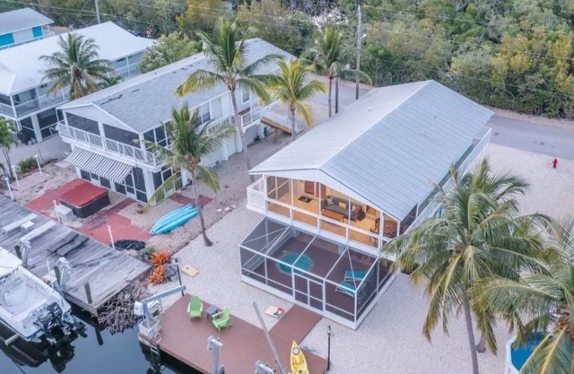 Keys Paradise 3/3 Waterfront, Jacuzzi, Kayaks+More