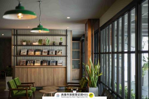 Kindness Hotel - Kaohsiung Main Station
