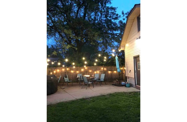 King Bed - Entire Home - Private corner lot