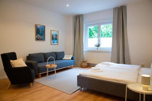 King bed free parking fast wifi pet friendly