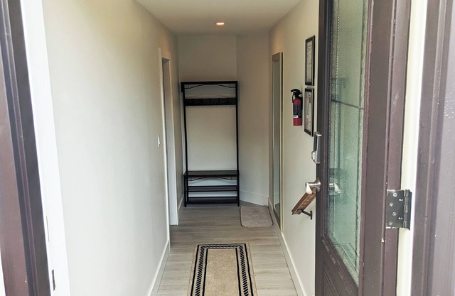 King Bed Studio Suite with BBQ