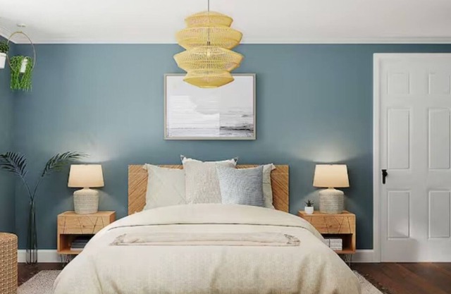 King suite cozy getaway: Enjoy!