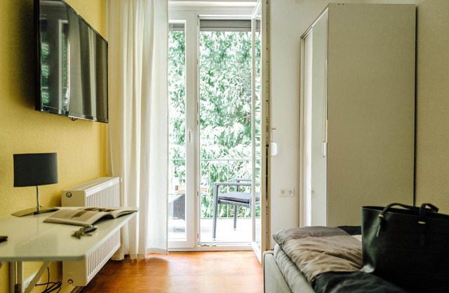 Kleines Zimmer an der TA mit Balkon (Nr.3)