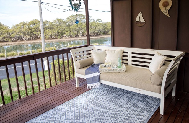 Kookas Nest - waterfront, tranquil setting