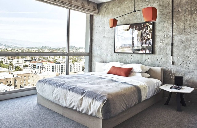 Koreatown Serenity in LA, Family-Friendly Comfort Awaits, Bring Your Pets!