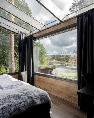 Koskisviitti 4 - Private High Quality Suite with Lake Views