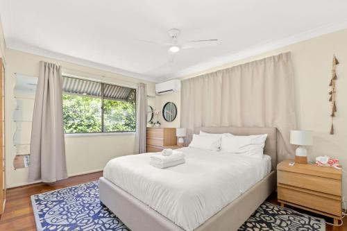 KOZYGURU ALBION CHARMING HOUSE WITH 3 BEDROOM PARKING -QAL035