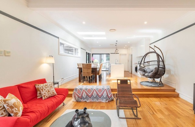 KozyGuru | Rose Bay | Charming House Near Beach