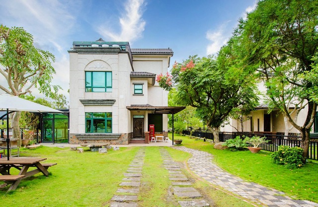 Kula House