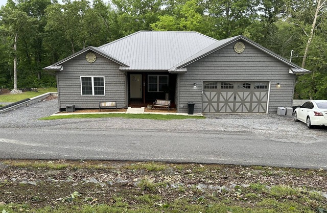 KY Lake House 1 mile from Moors Resort w Boat Slip and Golf Cart -Prime Location