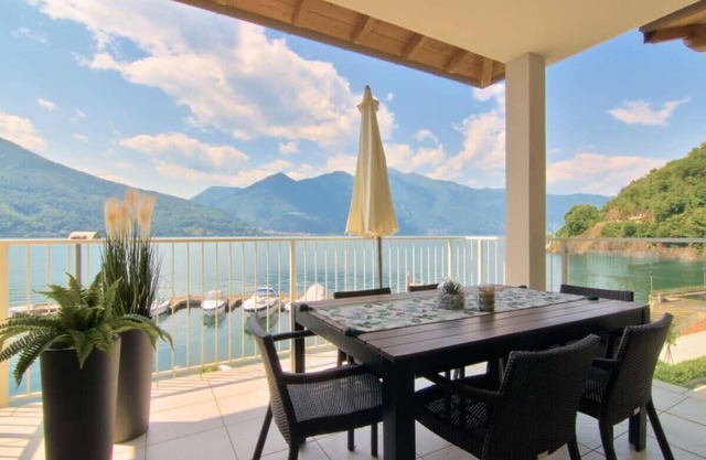 Lake Maggiore apartment with lake views