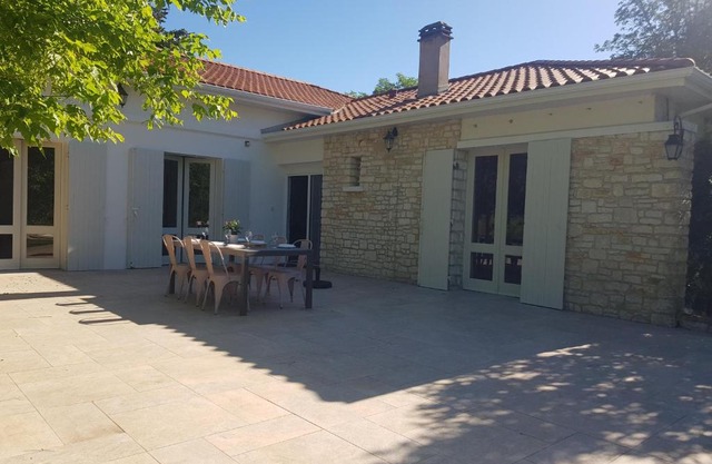 "La Belle Aube - Near Bergerac Swimming pool