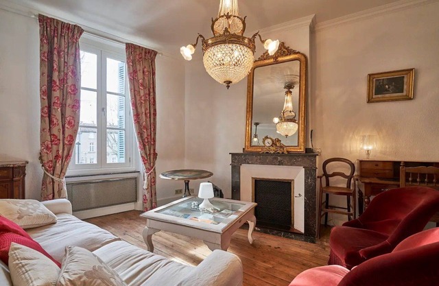 La Casa Consuelo ~ Pool ~ Garden ~ Downtown