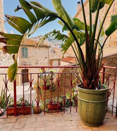 La Casa nel Castello e la Terrazza sul Borgo