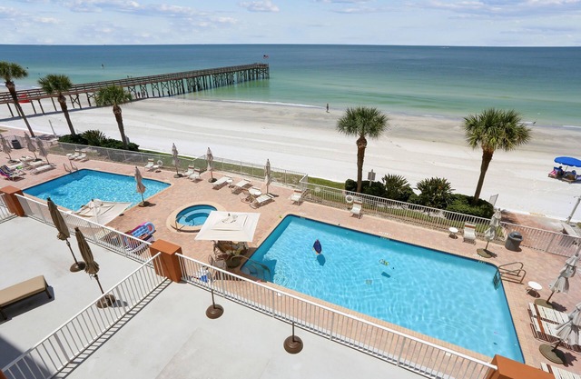 La Contessa - Gorgeous beach front condo with amazing updates and amenities!