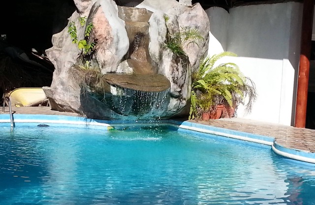 La Delphina B&B Bar and Grill Hotel