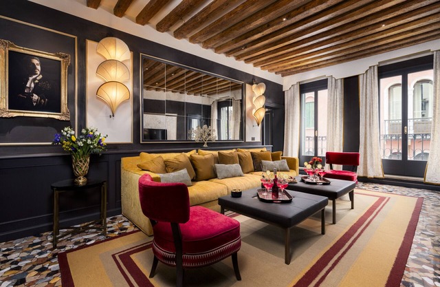 La Dimora di Lady J A San Marco Townhouse