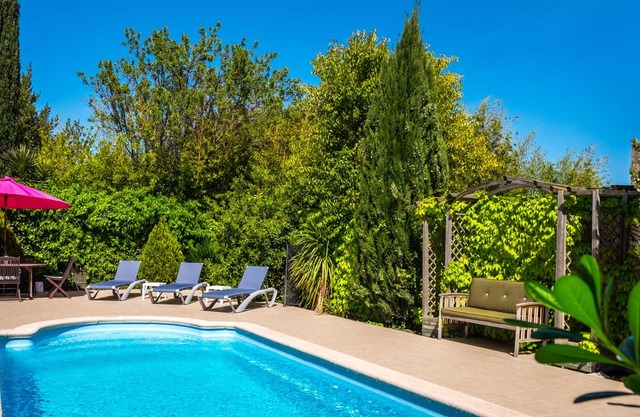 La Fleurie - 3 bedroom Gite with private pool near Canal du Midi in Languedoc