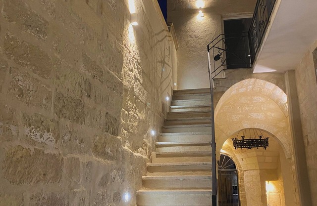La Grotta Suite