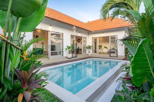 La Palma - Sleek, Stylish & Spacious - Brand New 2-Bedroom Villa with Large Pool in Canggu!