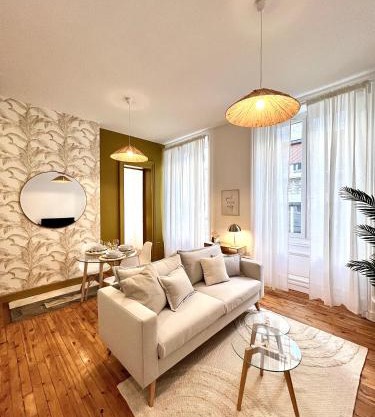 La plume dorée - Hotel de ville