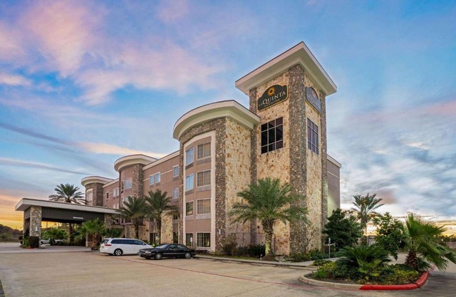 La Quinta by Wyndham Houston Willowbrook