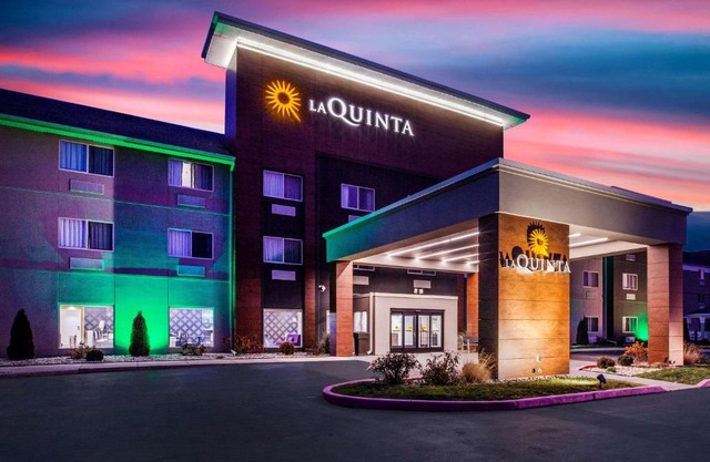 La Quinta Inn and Suites by Wyndham Elkhart