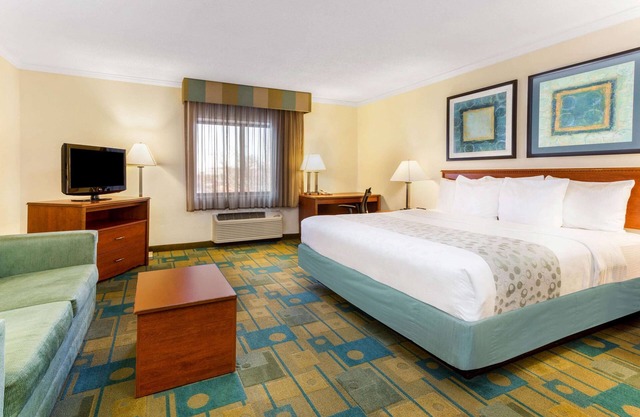 La Quinta Inn by Wyndham Chicago Willowbrook