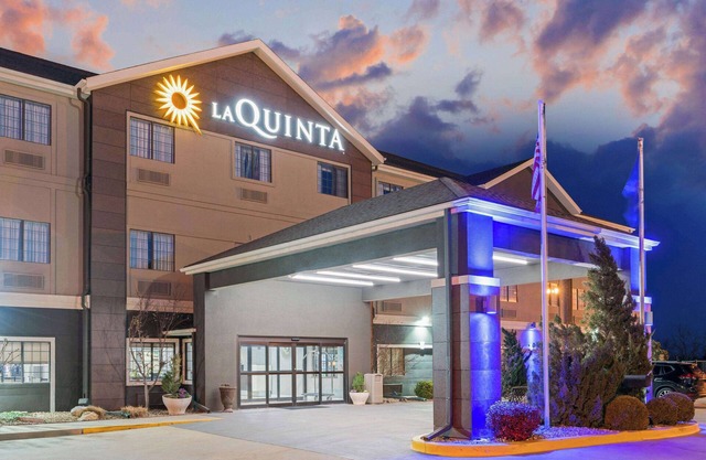 La Quinta Inn & Suites by Wyndham Ada