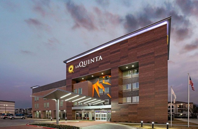 La Quinta Inn & Suites DFW West-Glade-Parks