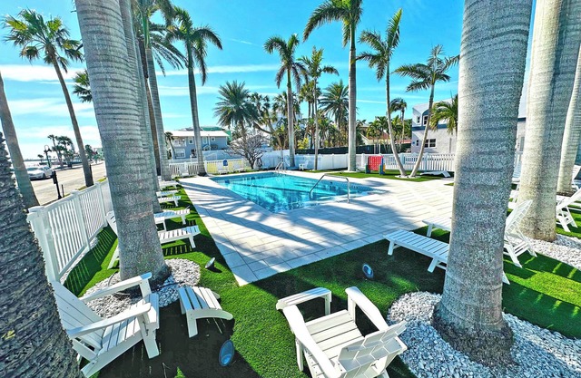 La Tortuga Historic Downtown Pass A Grille St Pete Beach 4