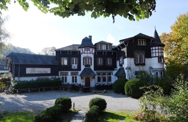 La Villa Spa, à 10 minutes à pied du centre ville