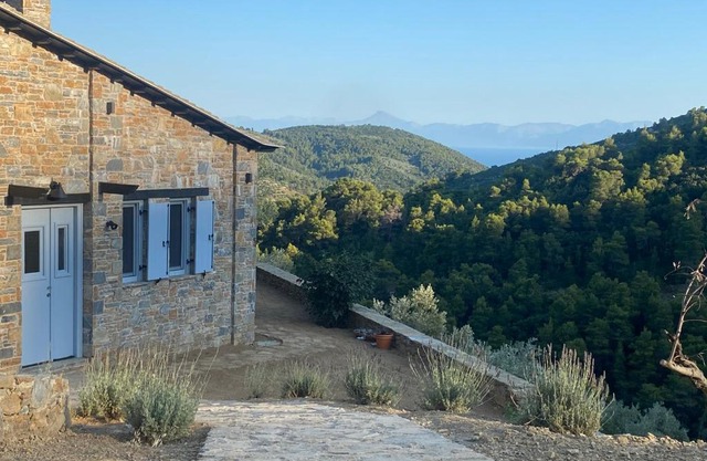 Laas Daskios, Stone Country House, Skopelos Anania