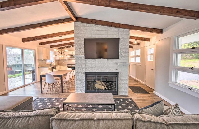 Laconia Hideaway Less Than 2 Miles to Lake Winnipesaukee!