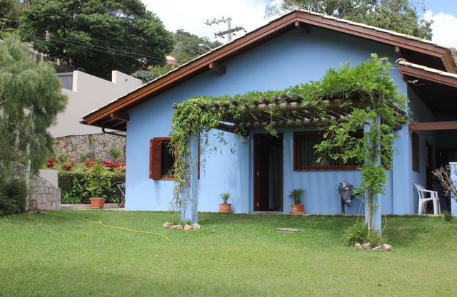 Lagoinha - cozy house - 03 bedrooms and 2 bathrooms; 300 meters from the beach
