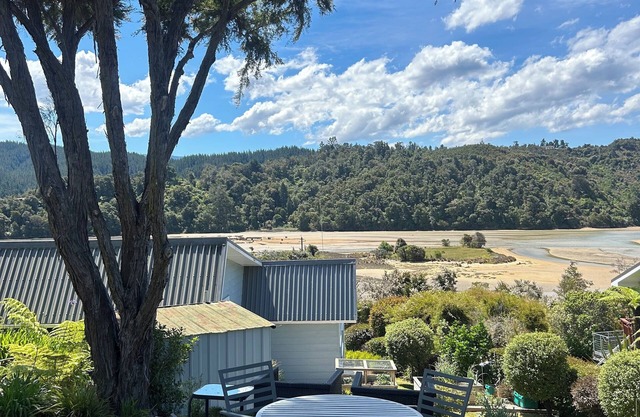 Lagoon views Kaiteriteri House